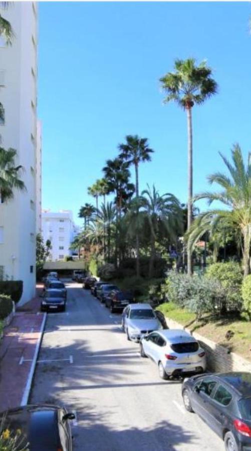 Puerto Paraiso Estepona port Exterior foto